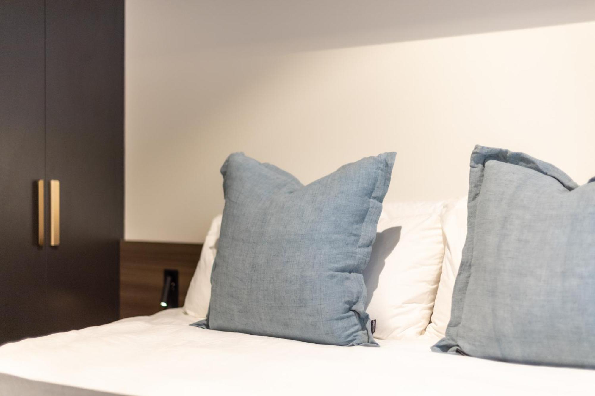 Modern Braddon With Parking * Canberra